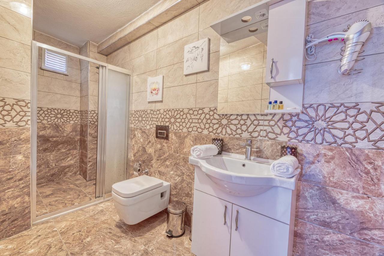 Garth Of Balat Hotel Istanboel Buitenkant foto